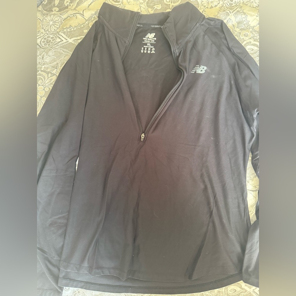 New Balance Black XL Quarter-Zip Top